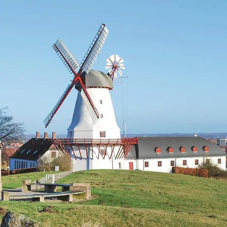 Nyaraló Three-bedroom In Sydals Skovbyballe