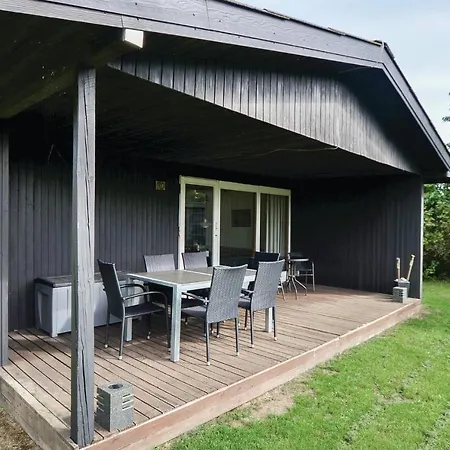 Nyaraló Three-bedroom In Sydals