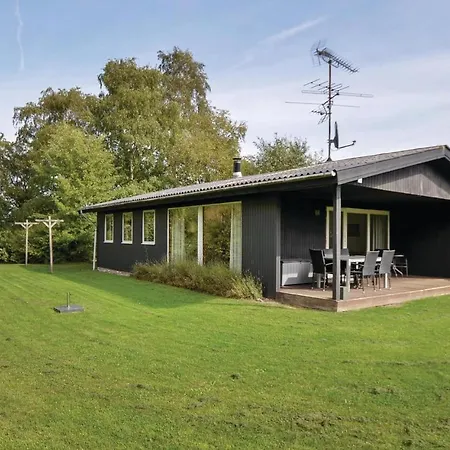 Three-bedroom In Sydals Nyaraló *